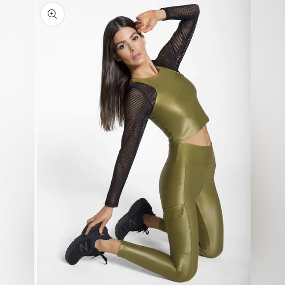 Koral Activewear Rina Infinity Cargo High Rise Legging - Fir Green XS NWT - Picture 4 of 6